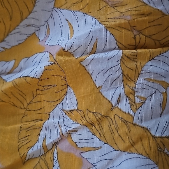 Nine West Yellow Leaf Print Sleeveless Blouse Tank XL - Picture 2 of 9